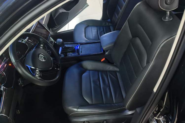 Used Volkswagen Phideon 2018 Revised Version 380TSI Two-Wheel Drive Business Edition
