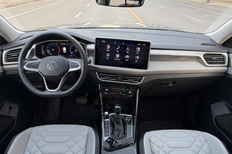 Used Volkswagen Tayron 2023 330TSI Two-Wheel-Drive R-Line High-Energy Version
