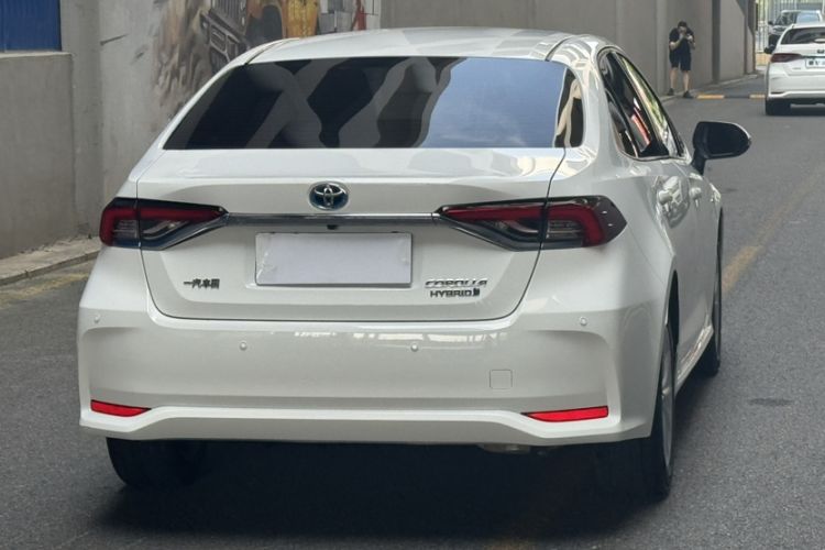 Used Toyota Corolla 2021 Dual-Motor 1.8L E-CVT Elite Edition