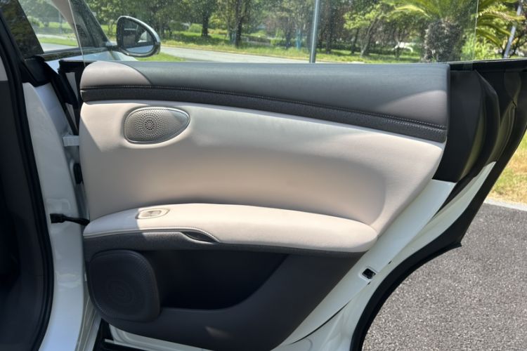 Used  LS6 2025 Lingxi Intelligent Driving Edition
