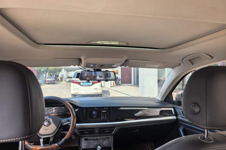 Used Volkswagen Lavida 2022 1.5L Automatic Comfort Edition
