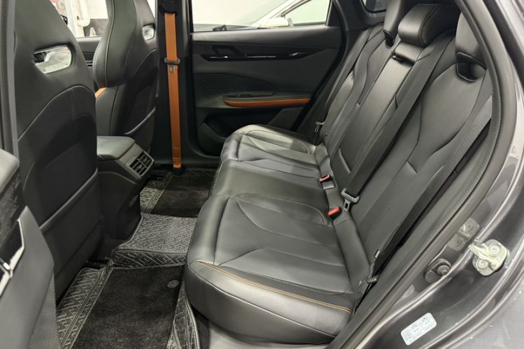 Used Changan UNI-V 2024 1.5T High-Energy Version
