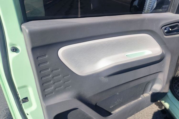 Used Wuling Hongguang MINIEV 2021 Macaron Premium Model – Lithium-NMC
