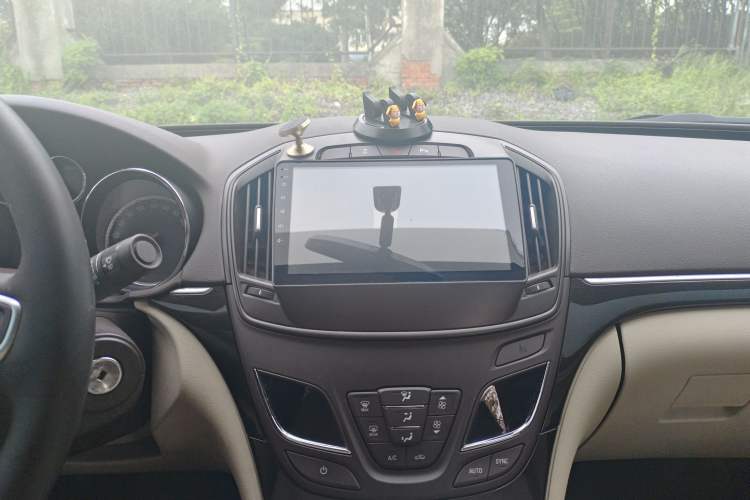 Used Buick Regal 2015 2.0L Leading Fashion Edition
