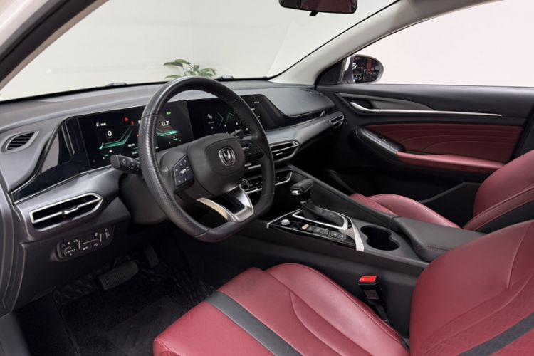 Used Changan Eado 2021 PLUS Blue Whale NE 1.4T GDI DCT Flagship Model
