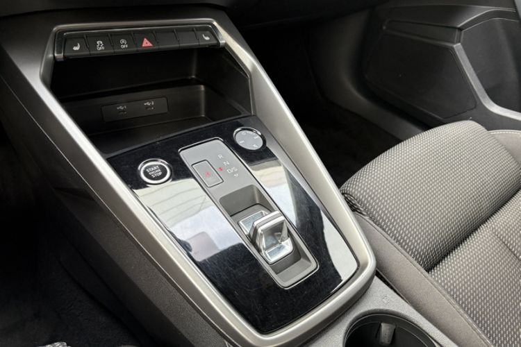 Used Toyota Camry 2024 Dual-Engine 2.5HG Prestige Edition