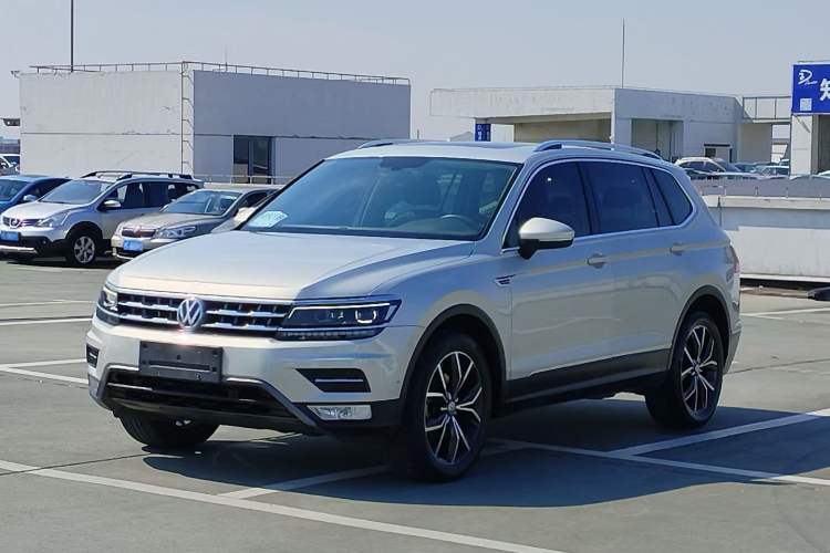 Used Volkswagen Tiguan L 2018 330TSI Automatic Two-Wheel Drive Flagship Edition
