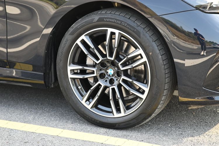 Used BMW 5 Series 2025 530Li Leading Model M Sport Package
