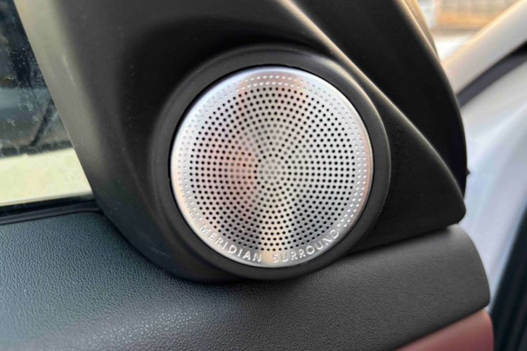 Used Land Rover Range Rover Evoque 2021 Range Rover Velar 249 PS R-Dynamic HSE Luxury Edition