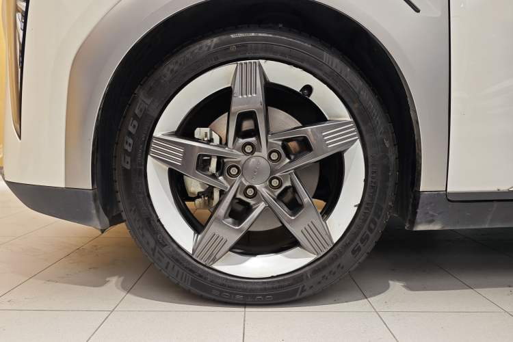 Used AION Y 2022 Plus 70 Tech Edition
