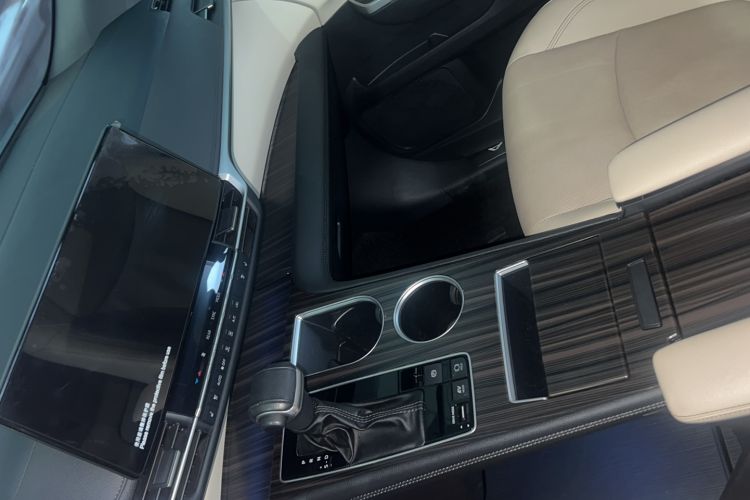 Used Toyota Sienna 2021 2.5L Hybrid Premium Edition