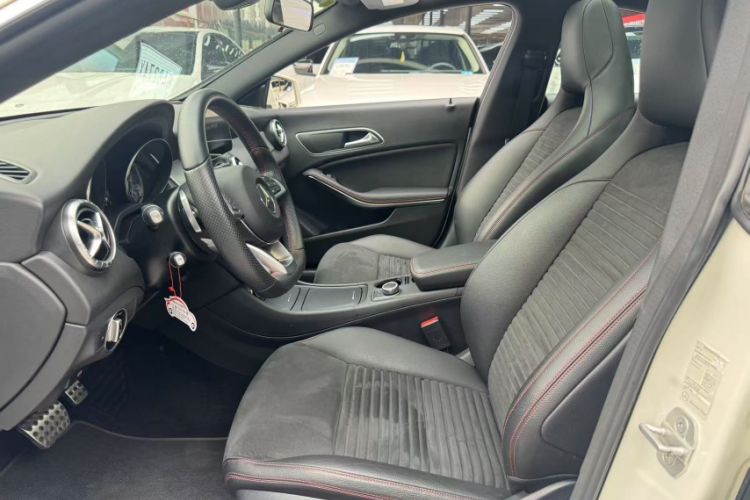 Used Mercedes-Benz CLA 2015 CLA 220 4MATIC
