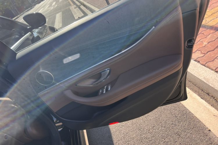 Used Mercedes-Benz E-Class 2021 E 300 L Sporty and Stylish Model
