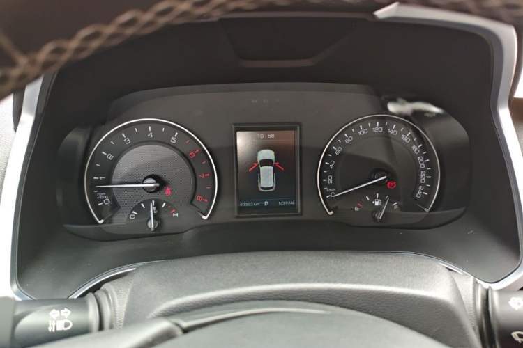 Used Wey VV5 2019 Upgraded Model 2.0T Two-Wheel Drive Ultra-Luxury Version China V Standard
