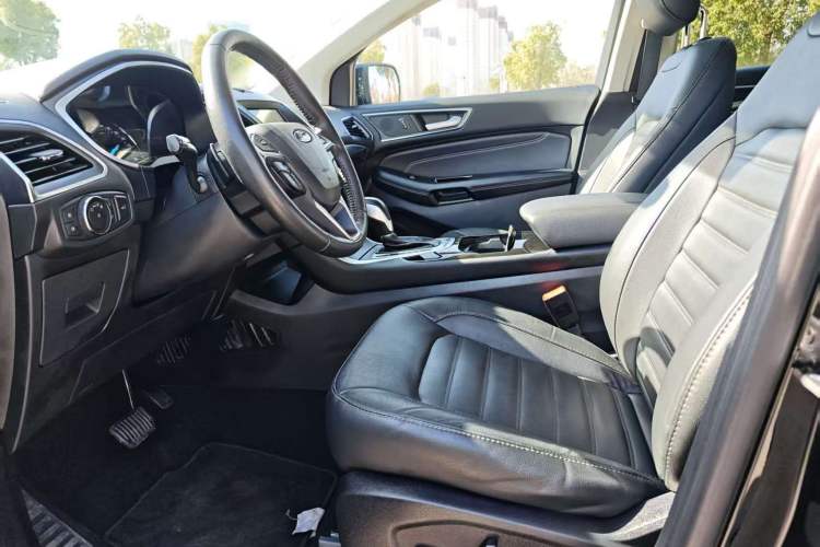 Used Ford Edge 2018 EcoBoost 245 Two-Wheel-Drive Titanium 7-Seater China V Standard
