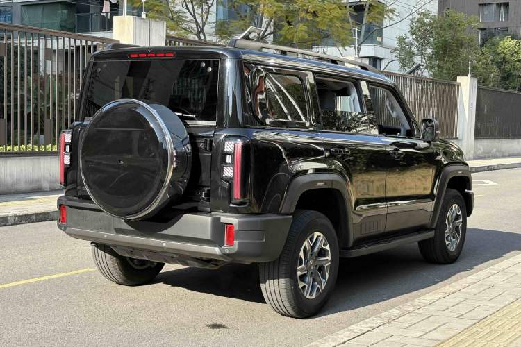 Used  BJ40 2024 2.0T All-New Urban Hunter Edition Chivalrous Style