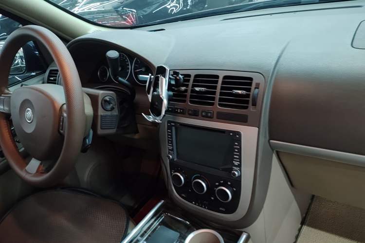 Used Buick GL8 2014 2.4L Classic Edition
