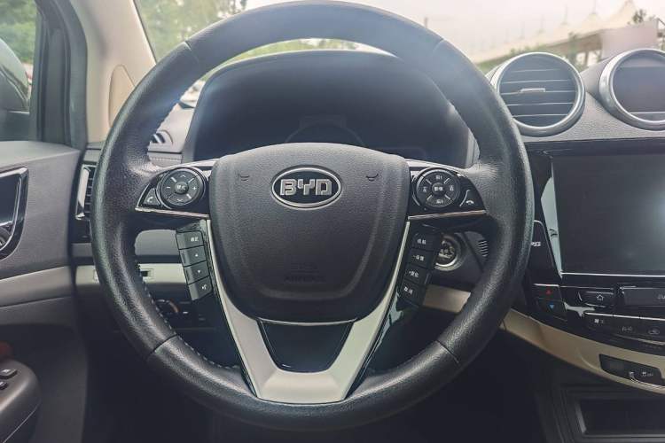 Used BYD S7 2015 2.0T Automatic Flagship Edition
