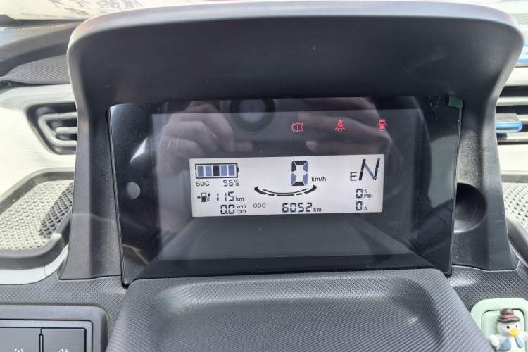 Used Wuling Hongguang MINIEV 2022 Easy Version Lithium Iron Phosphate
