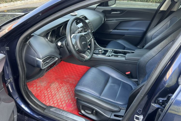 Used Jaguar XE 2017 2.0T 200 PS R-Sport
