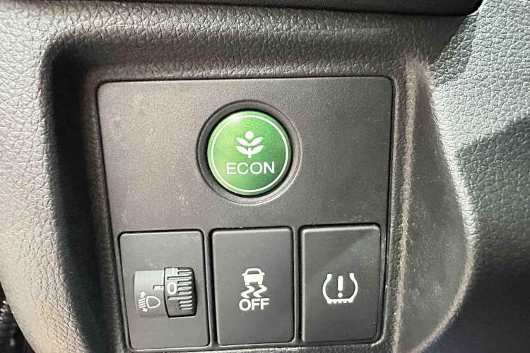 Used Honda Vezel 2020 1.5L CVT Pioneer Edition
