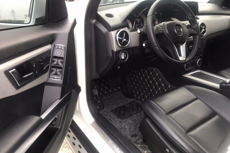 Used Mercedes-Benz GLK-Class 2013 Facelift GLK 300 4MATIC Fashion Edition
