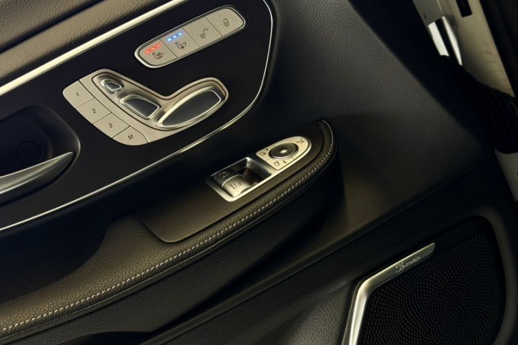 Used Mercedes-Benz V-Class 2020 V 260 L Long-wheelbase Luxury Edition