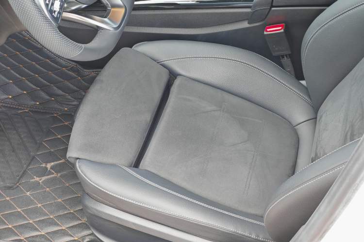 Used Mercedes-Benz A-Class 2020 Restyled A 200 L Sport Sedan Fashion Version
