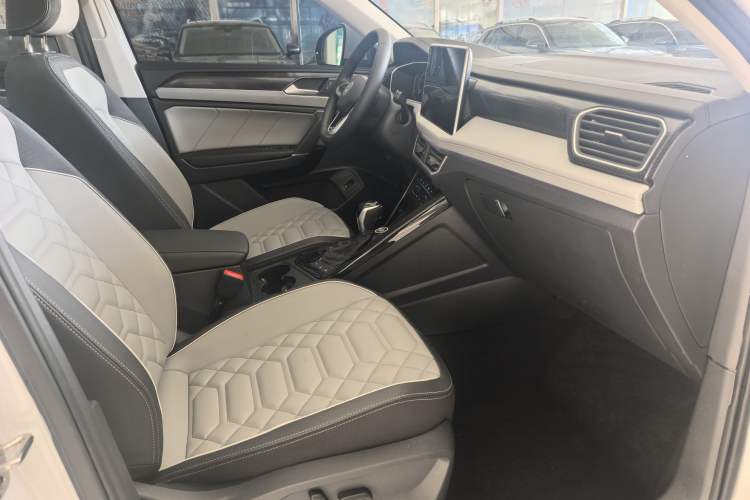 Used Volkswagen Tayron 2023 280TSI Two-Wheel-Drive Luxury Plus Advanced Version