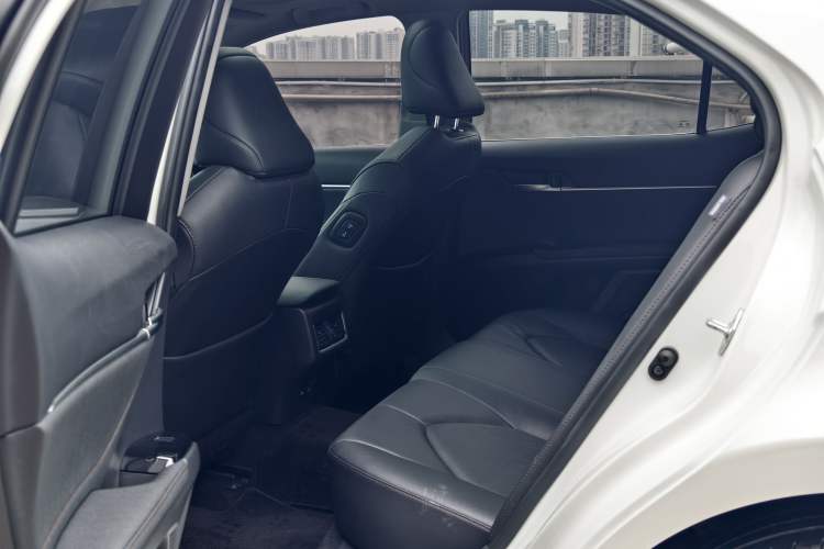 Used Toyota Camry 2021 2.5G Luxury Edition