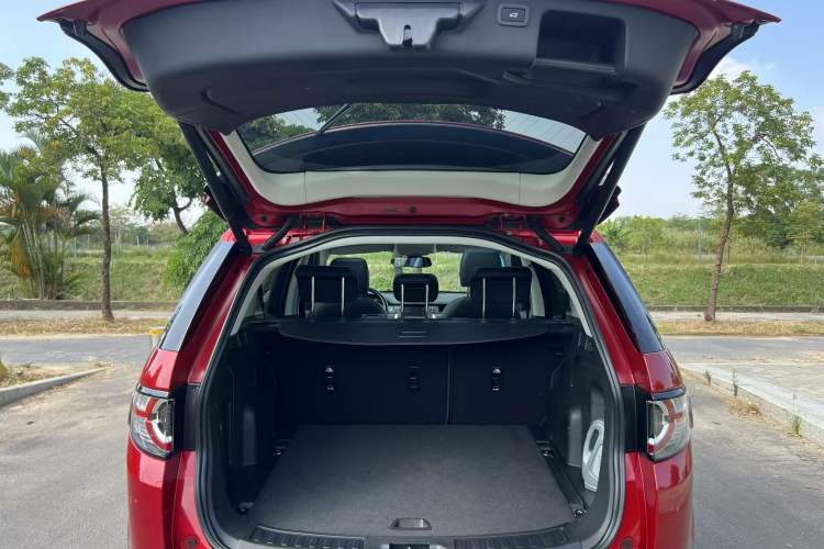 Used Land Rover Discovery Sport 2018 240 PS SE Version
