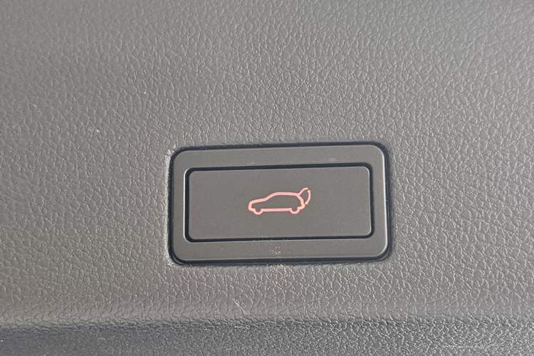 Used Volkswagen Sharan 2014 2.0 TSI Comfort Model