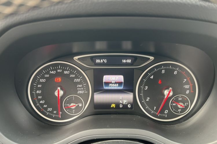 Used Mercedes-Benz B-Class 2015 B 200 Fashion Model