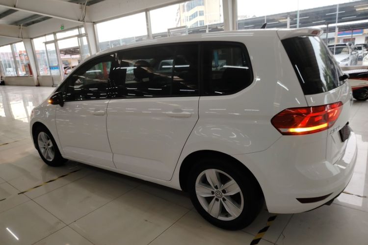 Used Volkswagen Touran 2018 Volkswagen Touran L 280TSI DSG Style Edition 7 Seats China VI Standard
