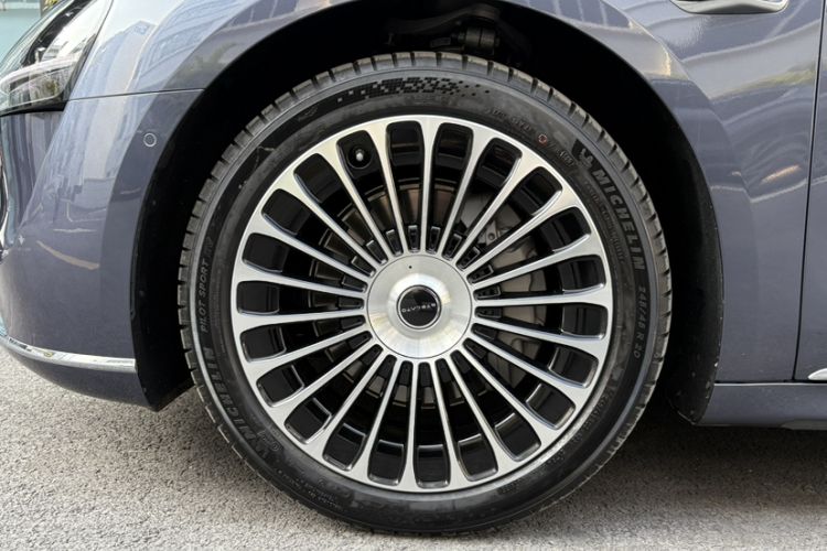 Used Hima Stelato S9 2025 Extended-Range Ultra
