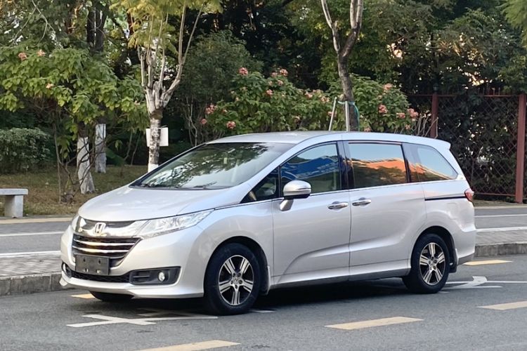 Used Honda Odyssey 2015 Revised Version 2.4L Comfort Edition