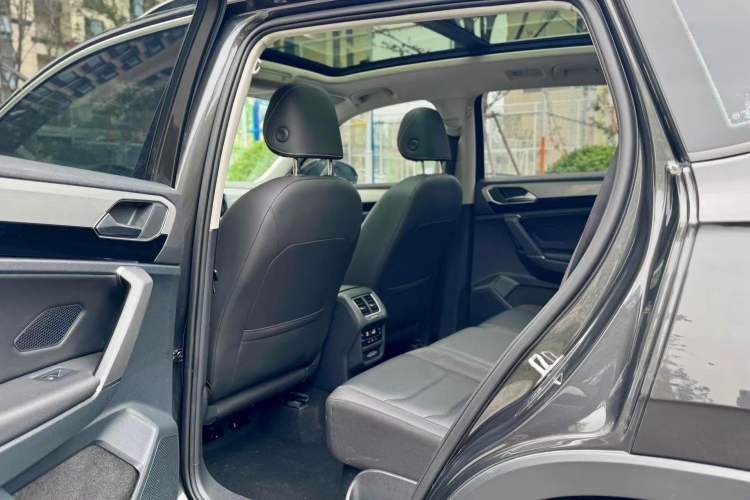 Used Volkswagen Tayron 2021 330TSI Two-Wheel-Drive 3rd Anniversary Limited Edition
