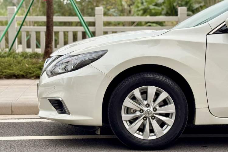 Used Nissan Teana 2016 Revised Version 2.0L XL Comfort Edition
