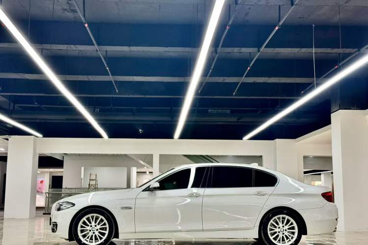 Used BMW 5 Series 2014 525Li Luxury Design Package