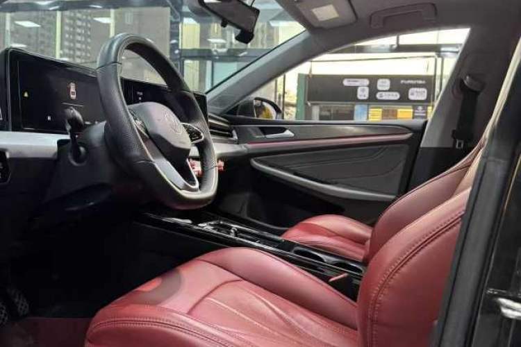 Used Volkswagen Lamando 2024 Lavida L 280TSI DSG Cool & Spicy Edition
