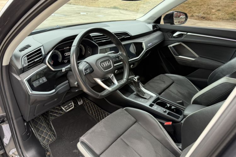 Used Audi Q3 2022 40 TFSI Fashion Dynamic Model
