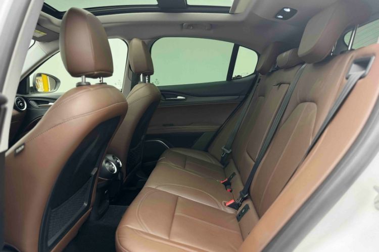 Used Alfa Romeo Stelvio 2017 2.0T 200HP Elite Edition
