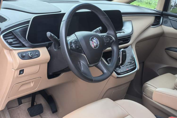 Used Buick GL8 2020 ES Land Cruiser 653T Luxury Edition
