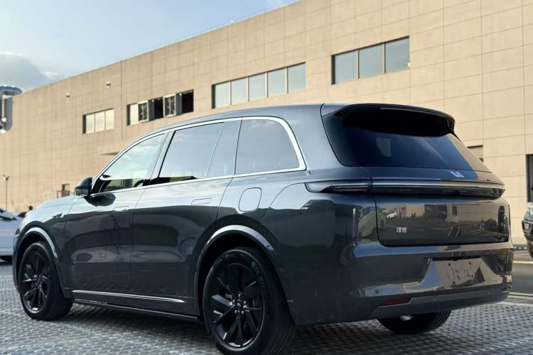 Used Li Auto L8 2023 Pro Model
