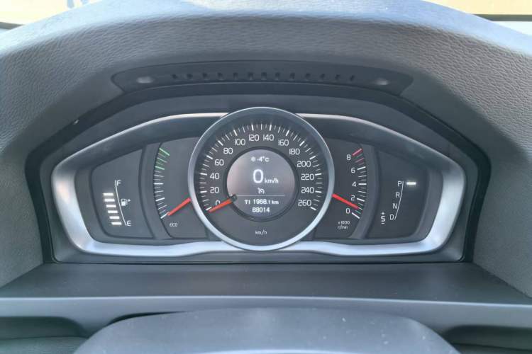 Used Volvo S60 2018 S60L T3 Smart Progress Edition
