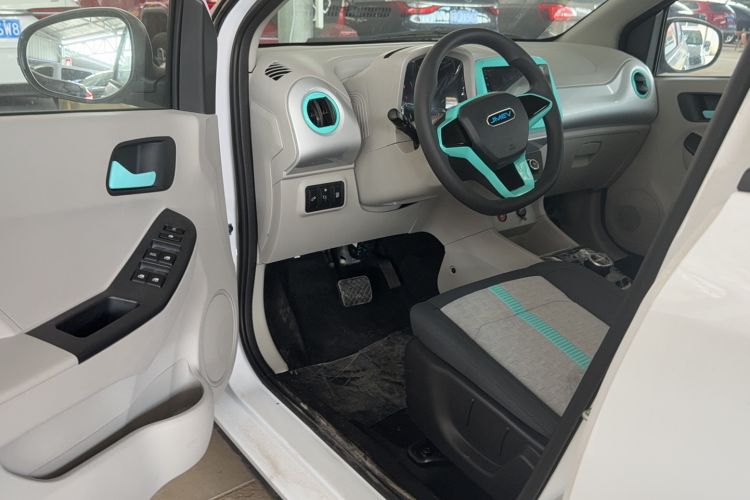 Used JMEV  2024 201 km Luxury Version
