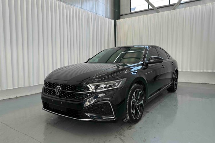 Used Volkswagen Passat 2023 Restyled 330TSI Starry Luxury Edition
