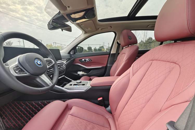 Used BMW i3 2024 eDrive 35 L
