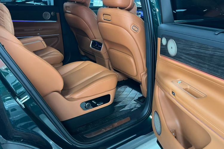 Used Hima AITO M9 2024 Range-Extended Max Edition 52 kWh 6-Seater Version
