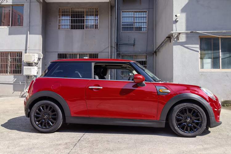 Used  MINI 2016 1.2T ONE Pioneer Edition